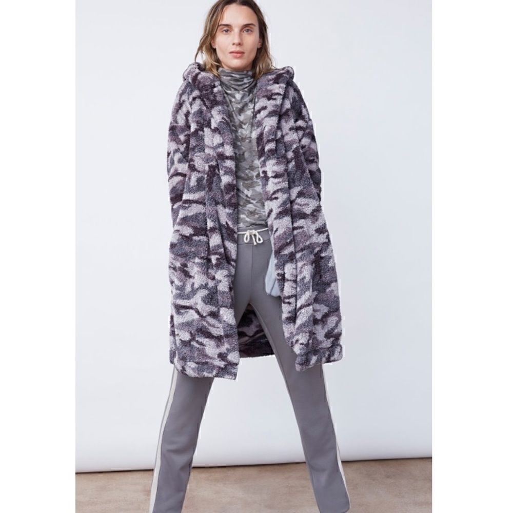 B New York Camo Plush Hooded Coat